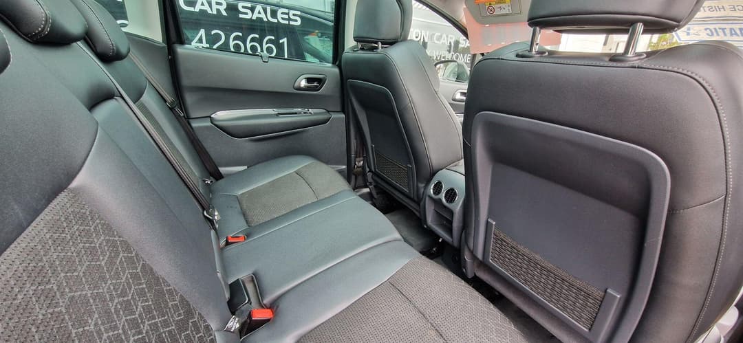 Car Image 11
