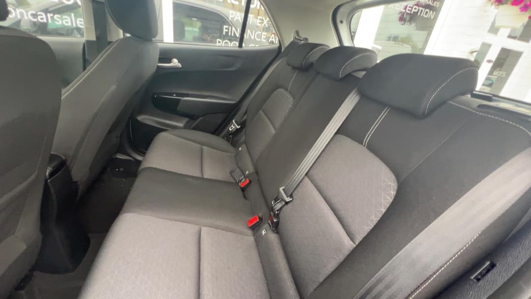 Car Image 17