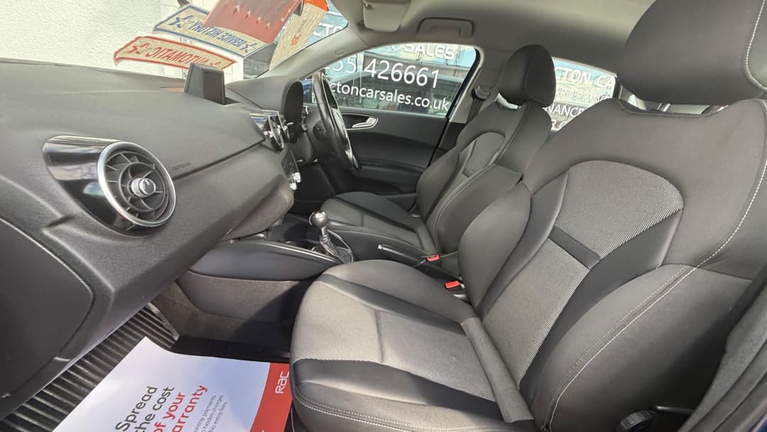 Car Image 14