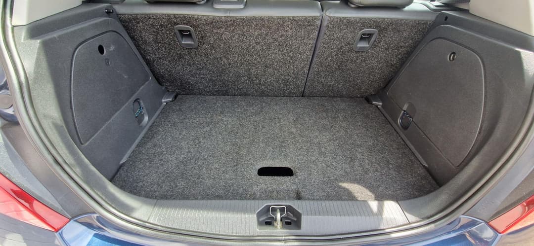Car Image 13