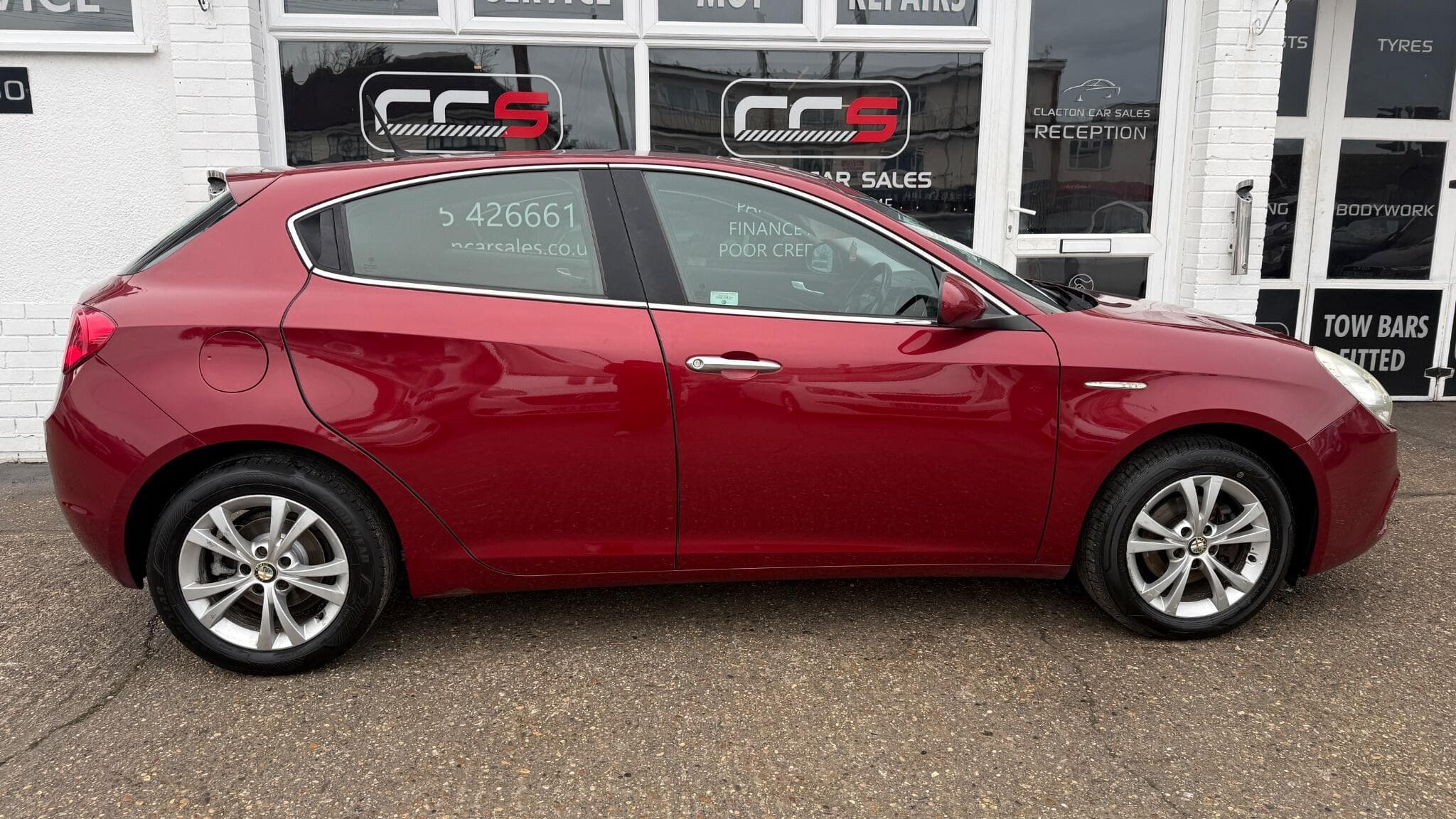 2010 Alfa Romeo Giulietta - Image 8