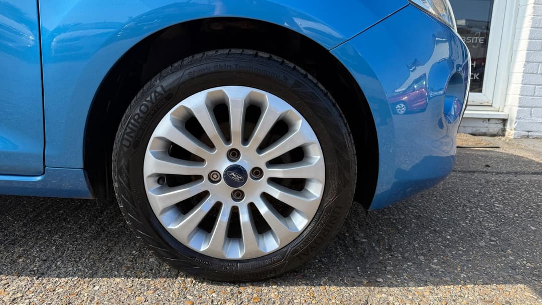 Car Image 20