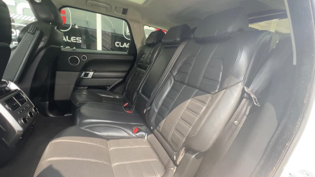 Car Image 17
