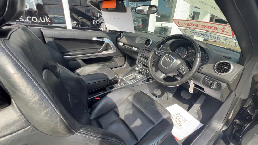 Car Image 17