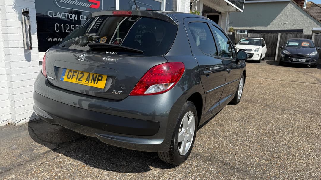 Car Image 7
