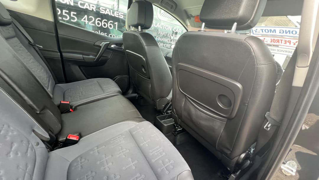 Car Image 11