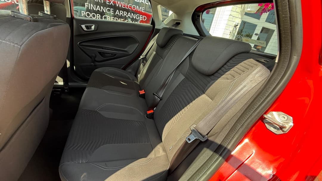 Car Image 17