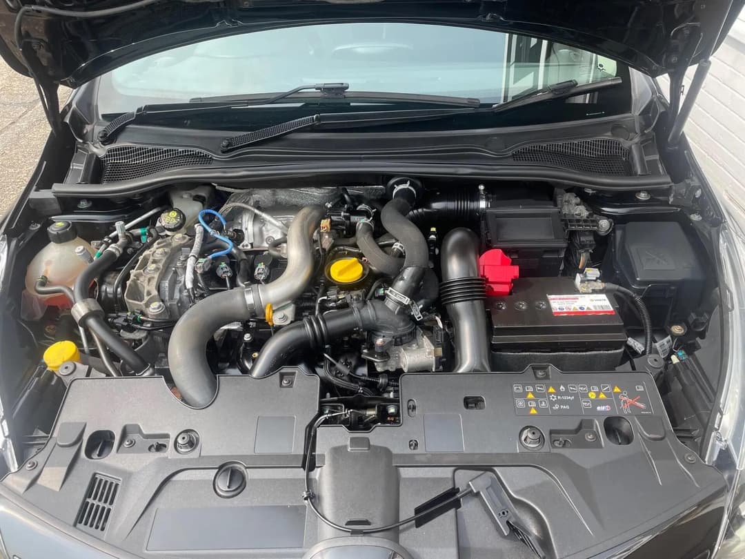 Car Image 13