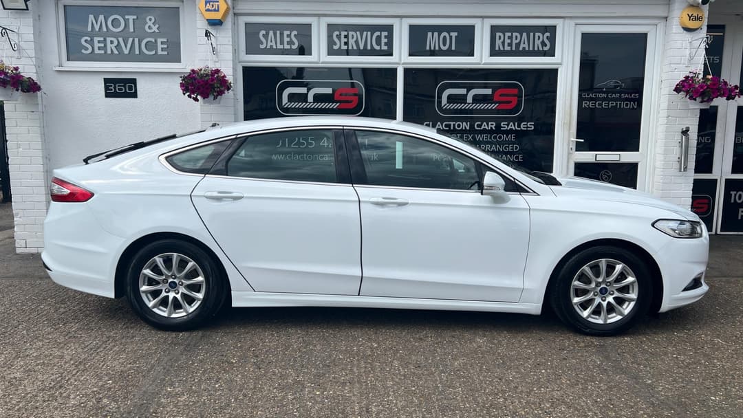 Car Image 8