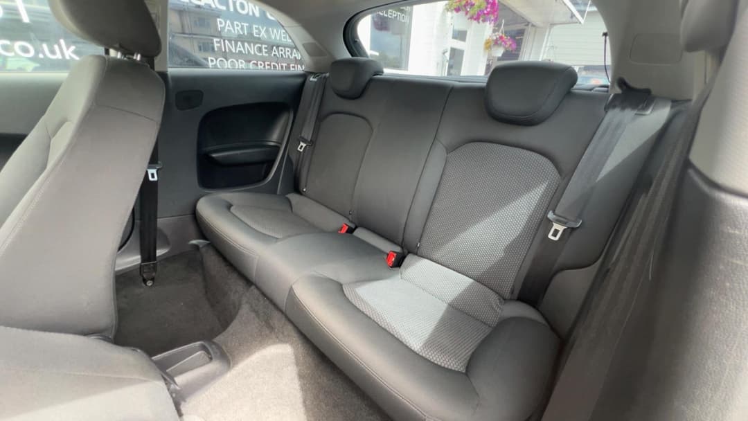 Car Image 15