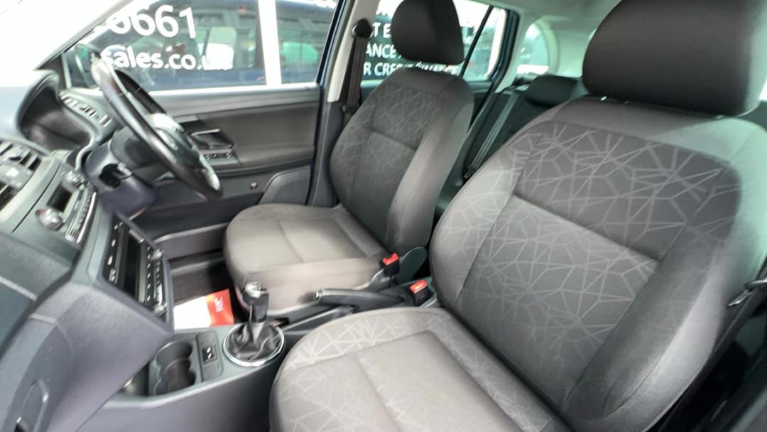Car Image 15