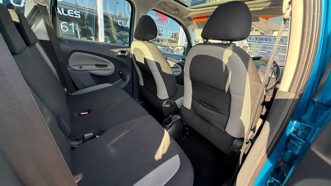 Car Image 11