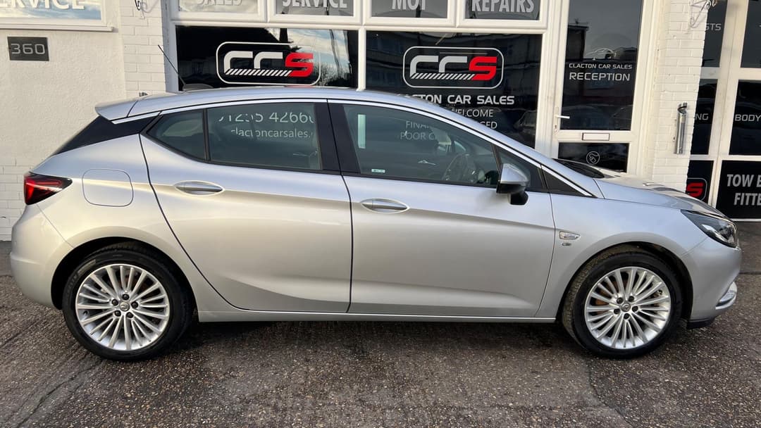 Car Image 8