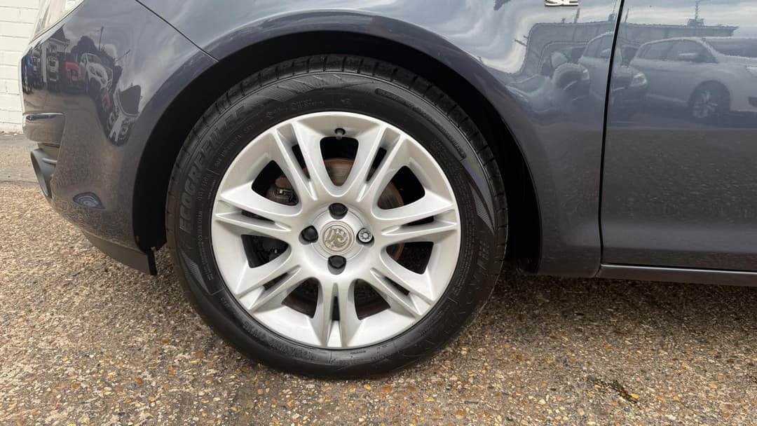 Car Image 20
