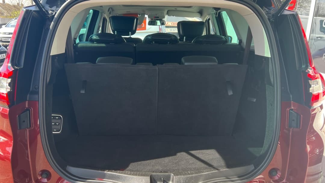 Car Image 15