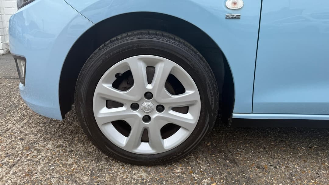 Car Image 20