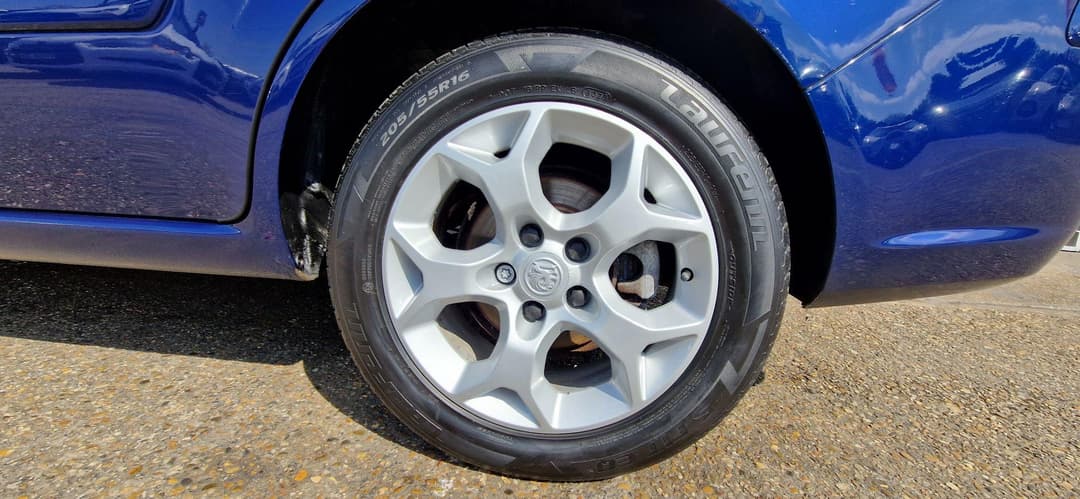 Car Image 22