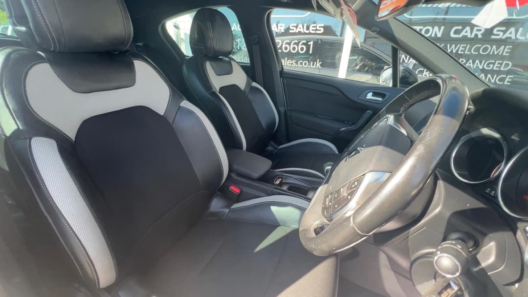 Car Image 10