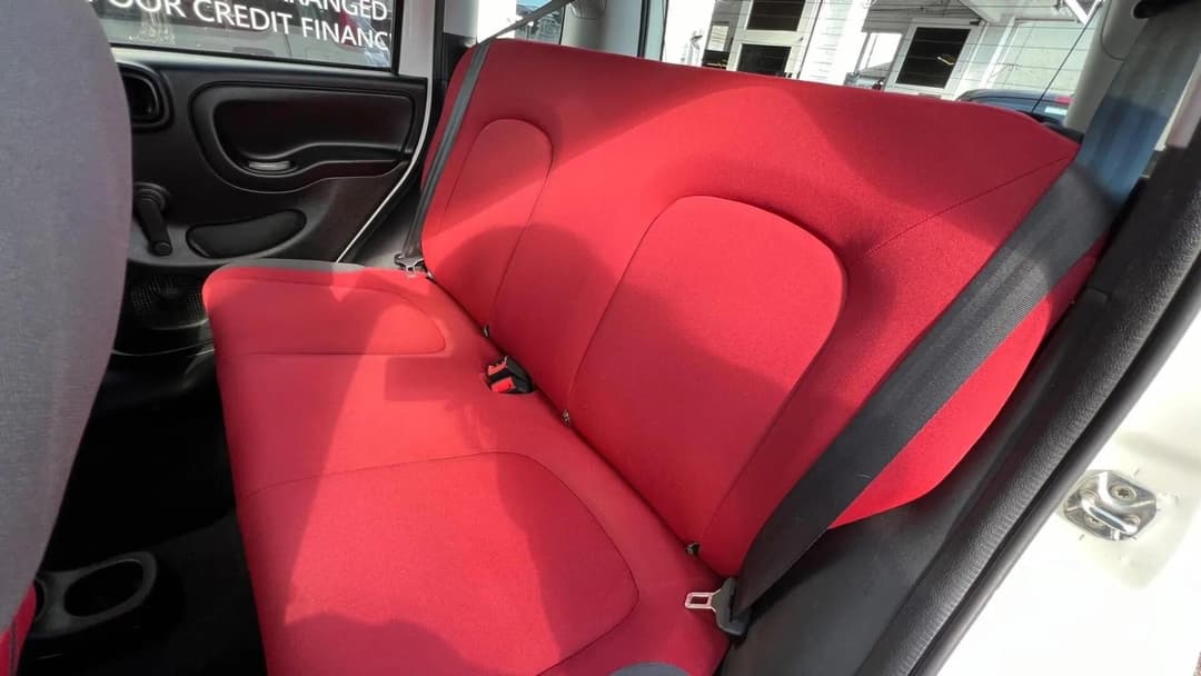 Car Image 17