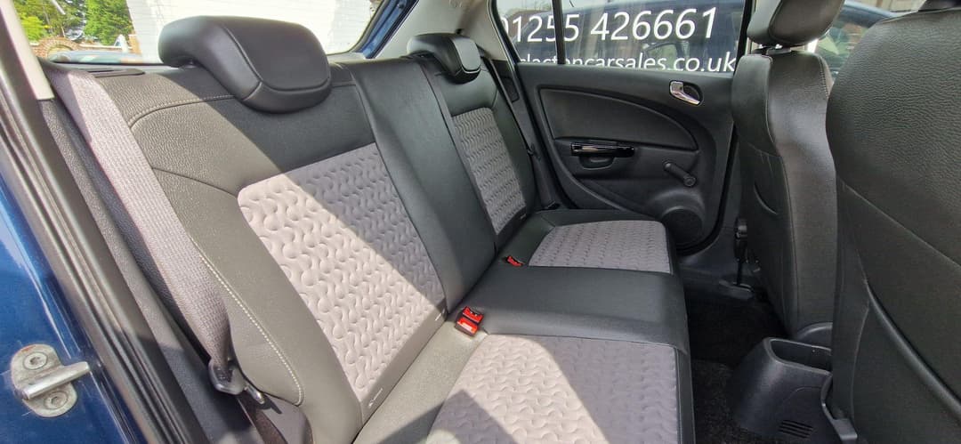 Car Image 12