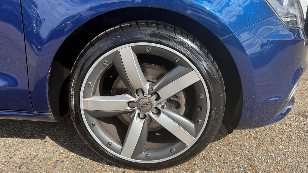 Car Image 20