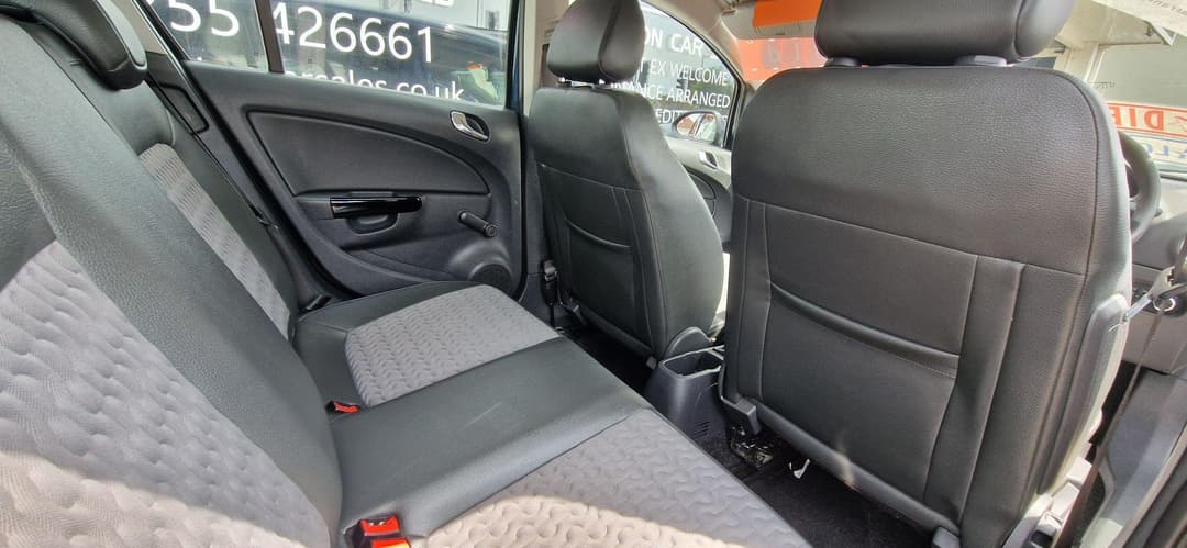 Car Image 11