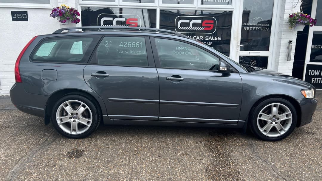 Car Image 8