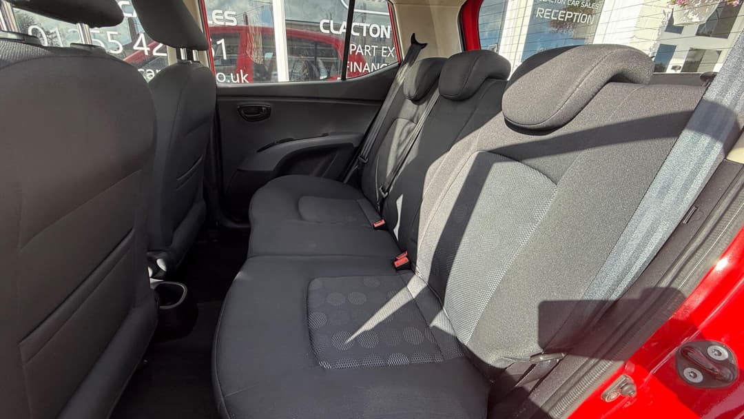 Car Image 17
