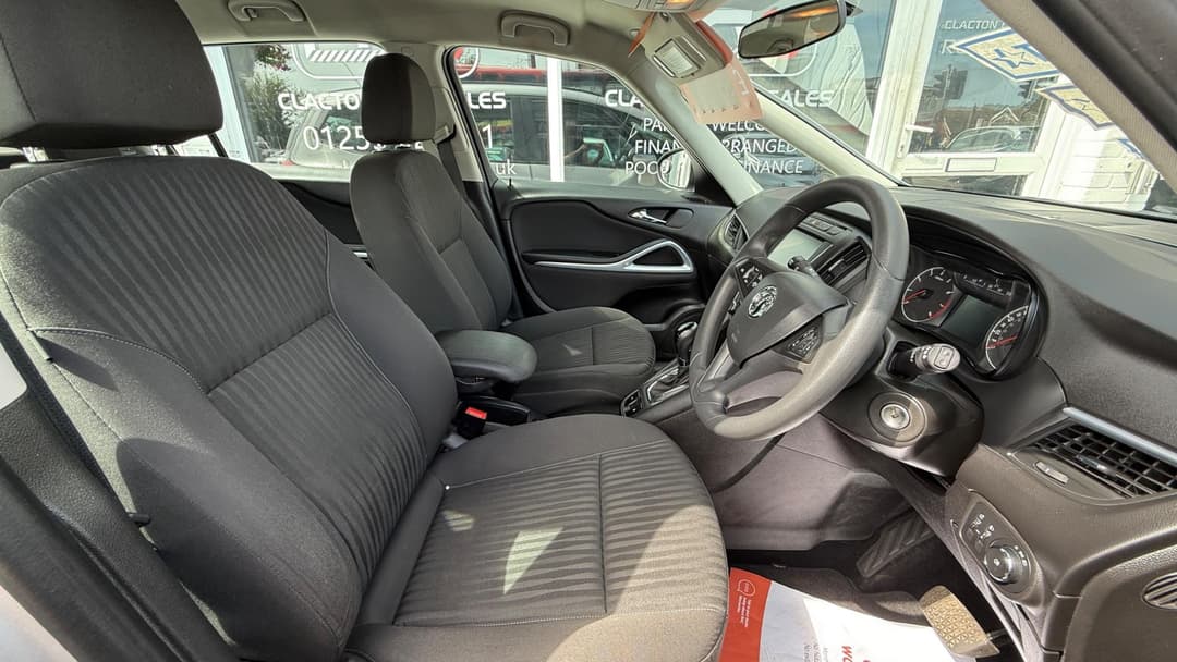 Car Image 10