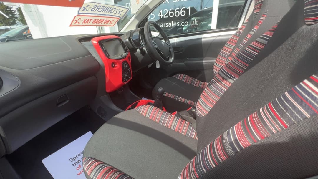 Car Image 15