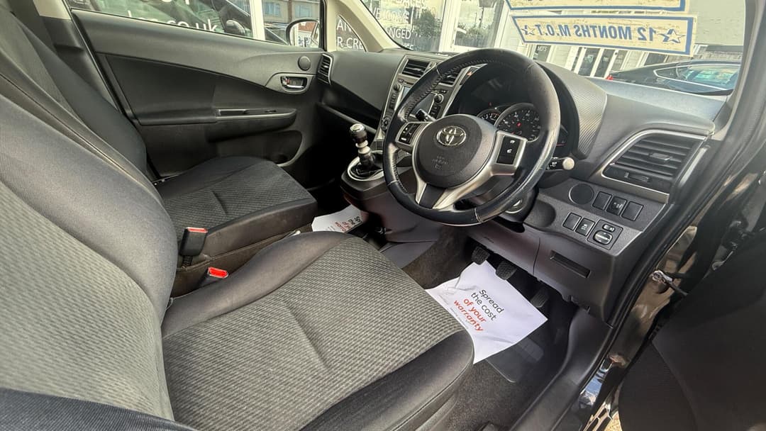 Car Image 7