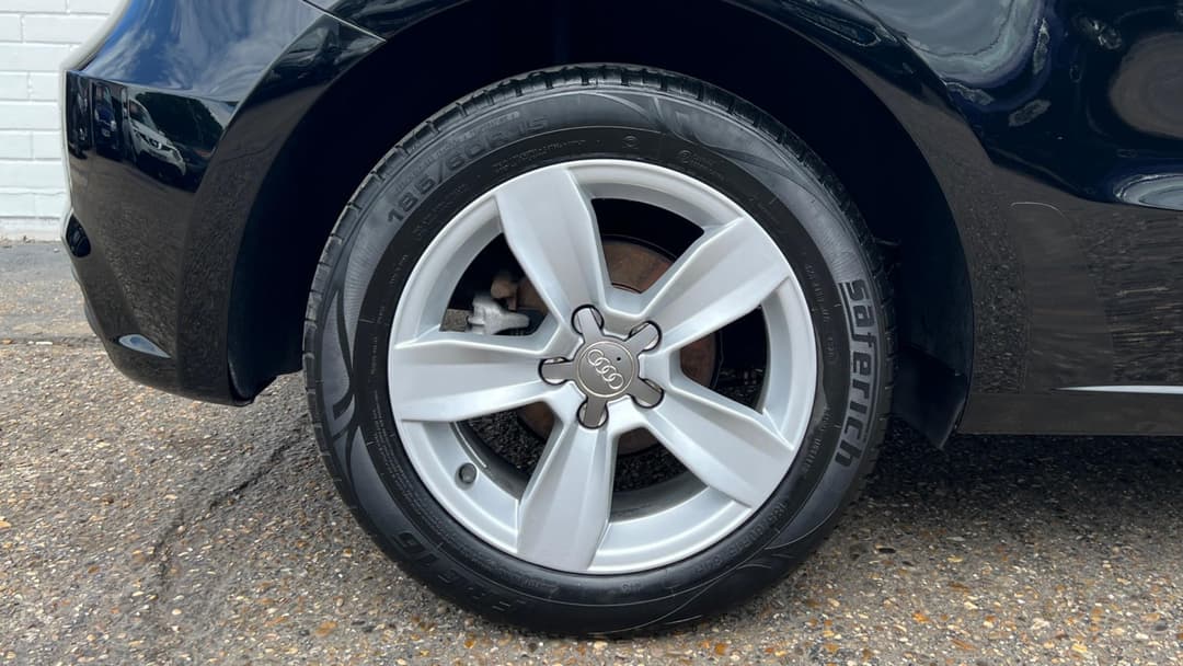 Car Image 18