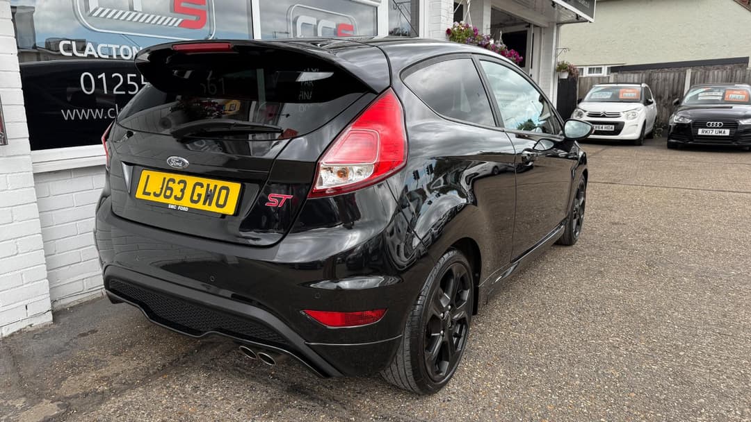 Car Image 7