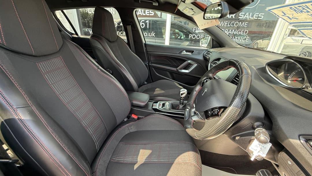 Car Image 10