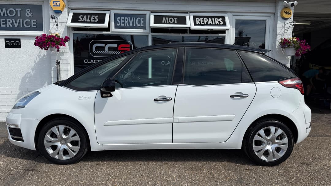 Car Image 4