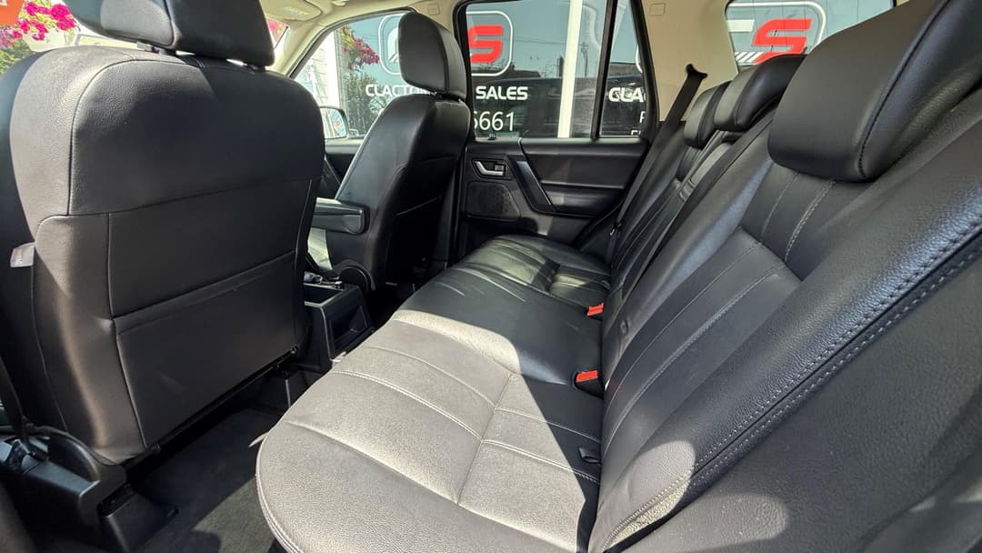 Car Image 18