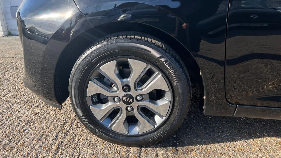 Car Image 19