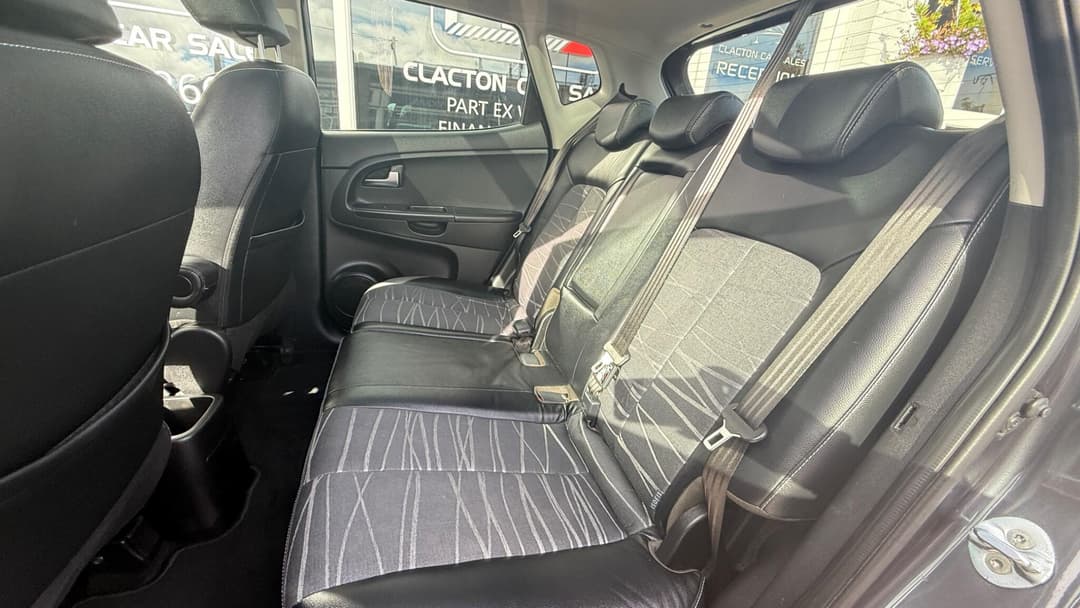 Car Image 17