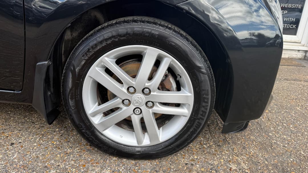 Car Image 18