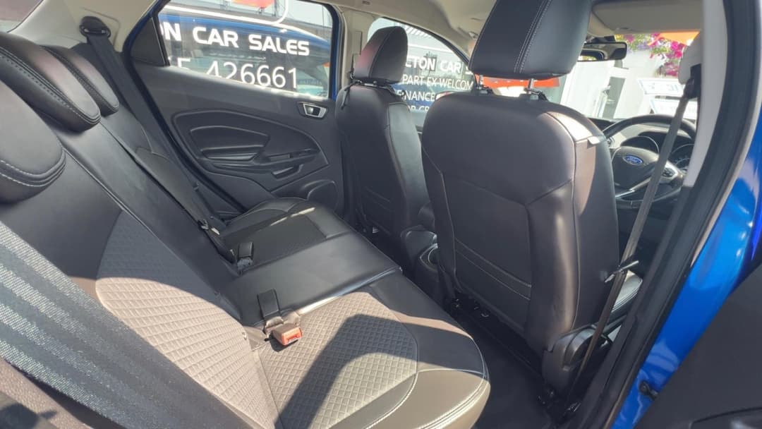 Car Image 11