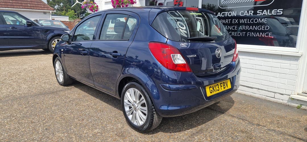 Car Image 5