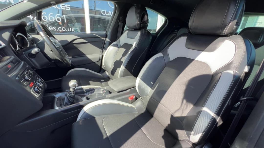 Car Image 15