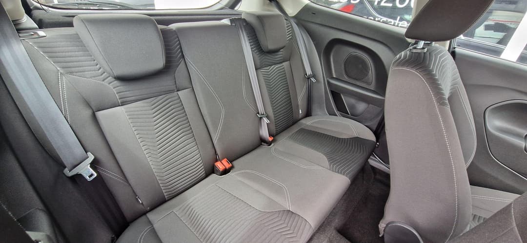 Car Image 11