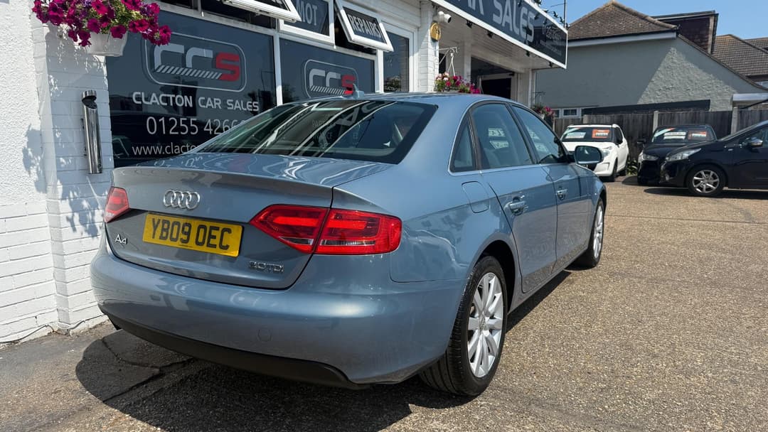 Car Image 7