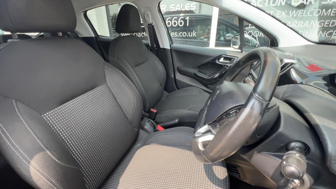 Car Image 10