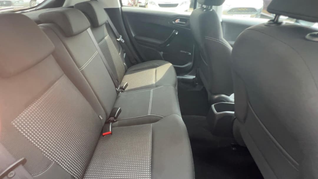 Car Image 12