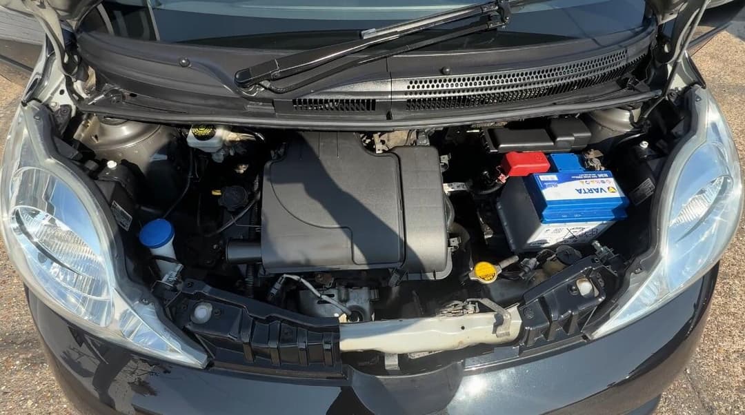 Car Image 13