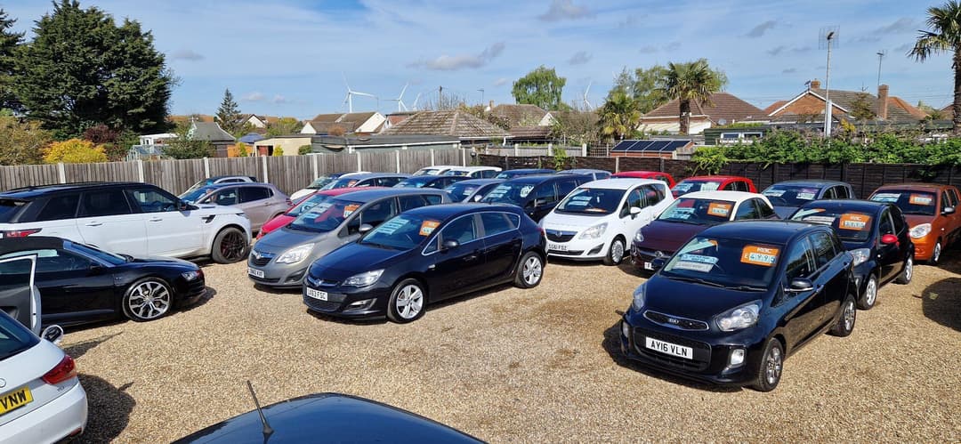 Car Image 13