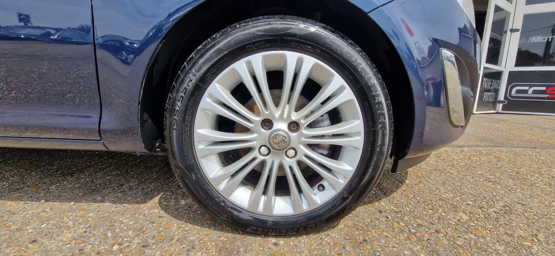 Car Image 15