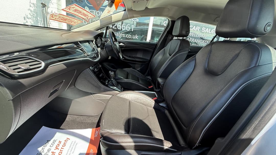 Car Image 15
